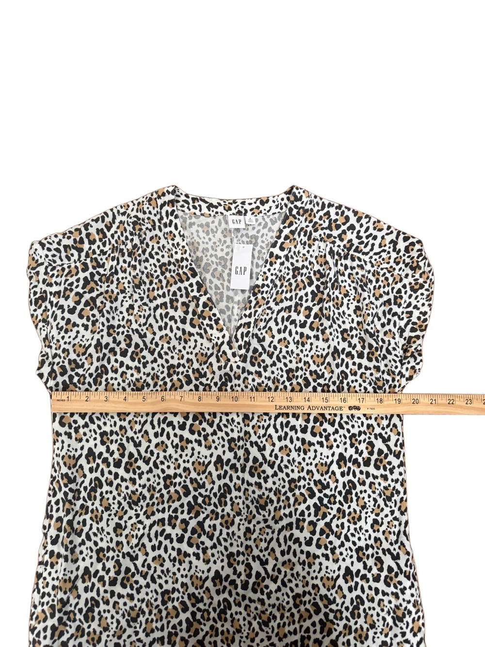Gap V-Neck Dolman Sleeve Leopard Print Dress Size Small Tall - Picture 9 of 9